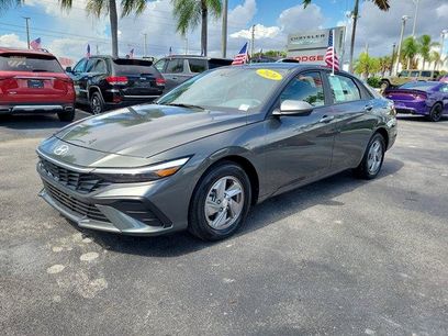 Used 2026 Hyundai Elantra SE