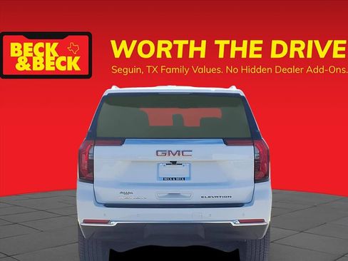 New 2026 GMC Yukon Elevation image 6