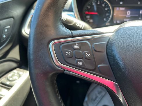 Used 2019 Chevrolet Equinox LT FWD image 24