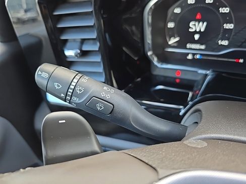 Used 2023 GMC Sierra 1500 SLT w/ SLT Convenience Package image 22