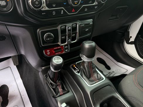 Used 2022 Jeep Gladiator Rubicon image 43