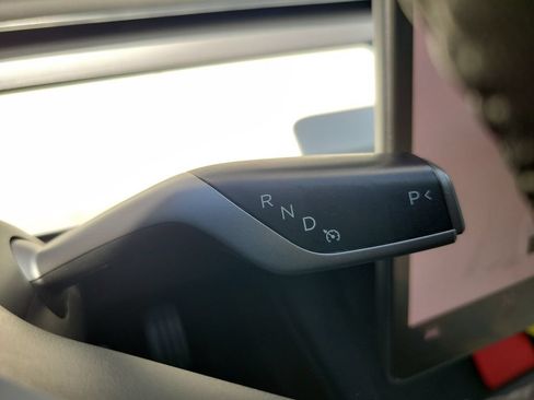 Used 2022 Tesla Model Y Performance AWD/4WD image 20