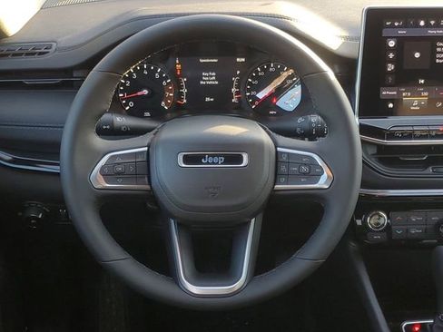 New 2026 Jeep Compass Limited image 18