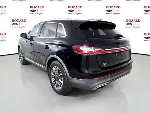 Used 2020 Lincoln Nautilus Standard w/ Equipment Group 101A image 6