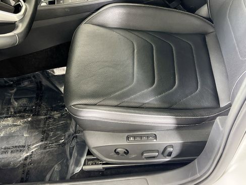 Used 2023 Volkswagen Jetta SEL image 19