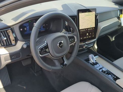 New 2027 Volvo XC60 B5 Plus AWD/4WD image 2