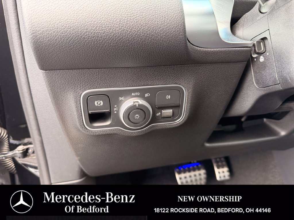 New 2026 Mercedes-Benz GLB 250 4MATIC image 9