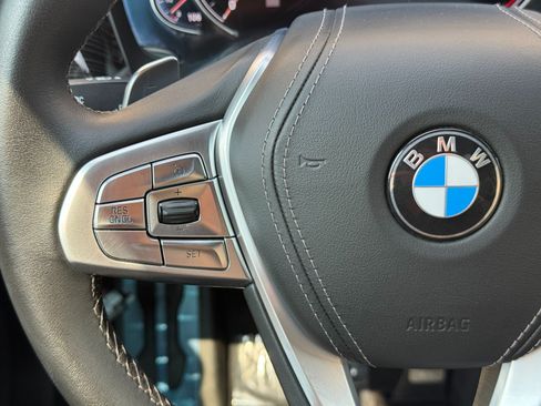 Used 2019 BMW 740i w/ M Sport Package RWD image 23
