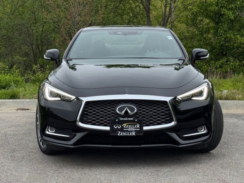 Used 2022 INFINITI Q60 3.0t Luxe w/ Essential Package AWD/4WD image 2