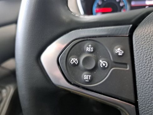 Used 2023 Chevrolet Traverse LT image 20