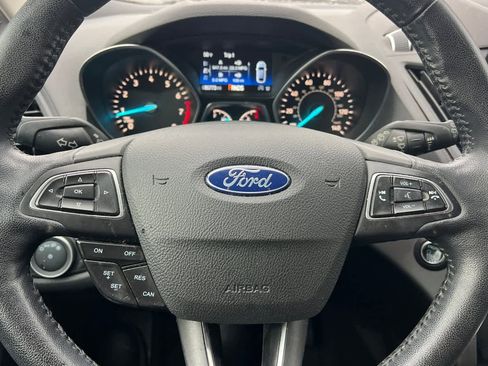 Used 2019 Ford Escape SEL image 26