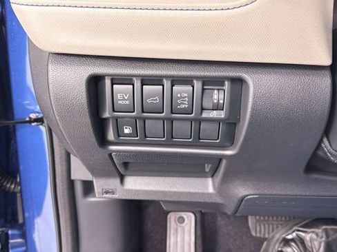 New 2026 Subaru Forester Limited image 33