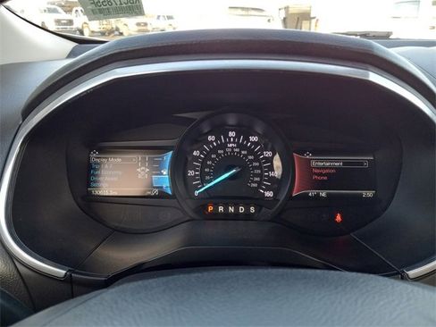 Used 2019 Ford Edge Titanium w/ Cold Weather Package image 18