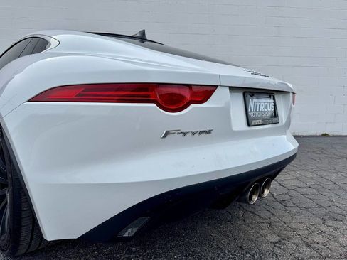 Used 2017 Jaguar F-TYPE Coupe image 9