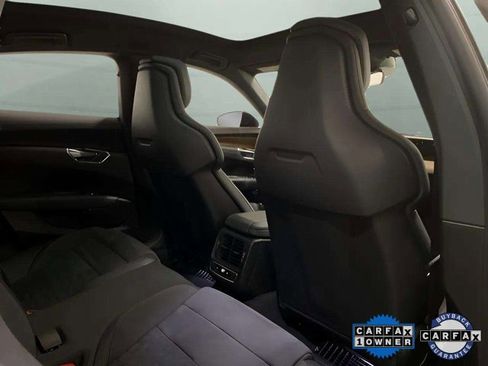 Used 2023 Audi e-tron GT Premium Plus image 75