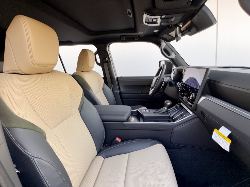 New 2026 Lexus GX 550 AWD/4WD image 30