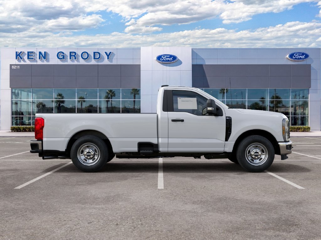 New 2027 Ford F350 XL w/ XL Chrome Package RWD image 7