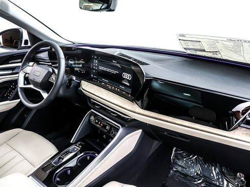 New 2025 Audi Q5 Premium Plus image 5