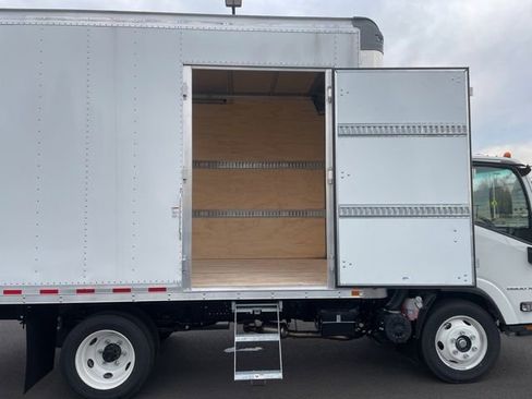 New 2025 Chevrolet Low Cab Forward 5500XG image 4