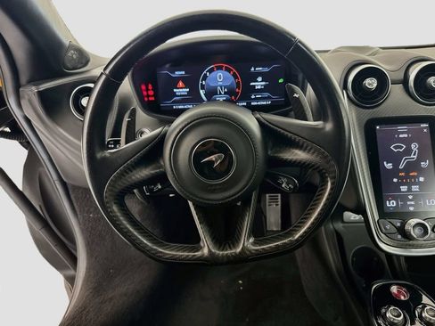 Used 2021 McLaren GT RWD image 11
