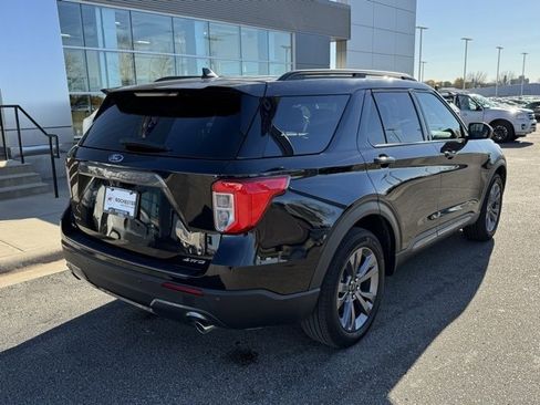 Certified 2022 Ford Explorer XLT w/ Equipment Group 202A image 39