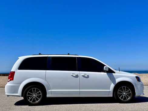 Used 2019 Dodge Grand Caravan GT FWD image 5