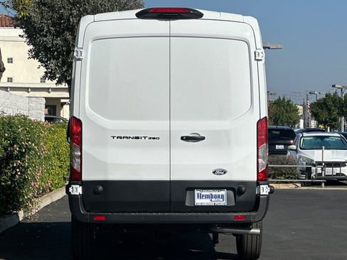 New 2026 Ford Transit 250 148 Medium Roof w/ Load Area Protection Package image 5