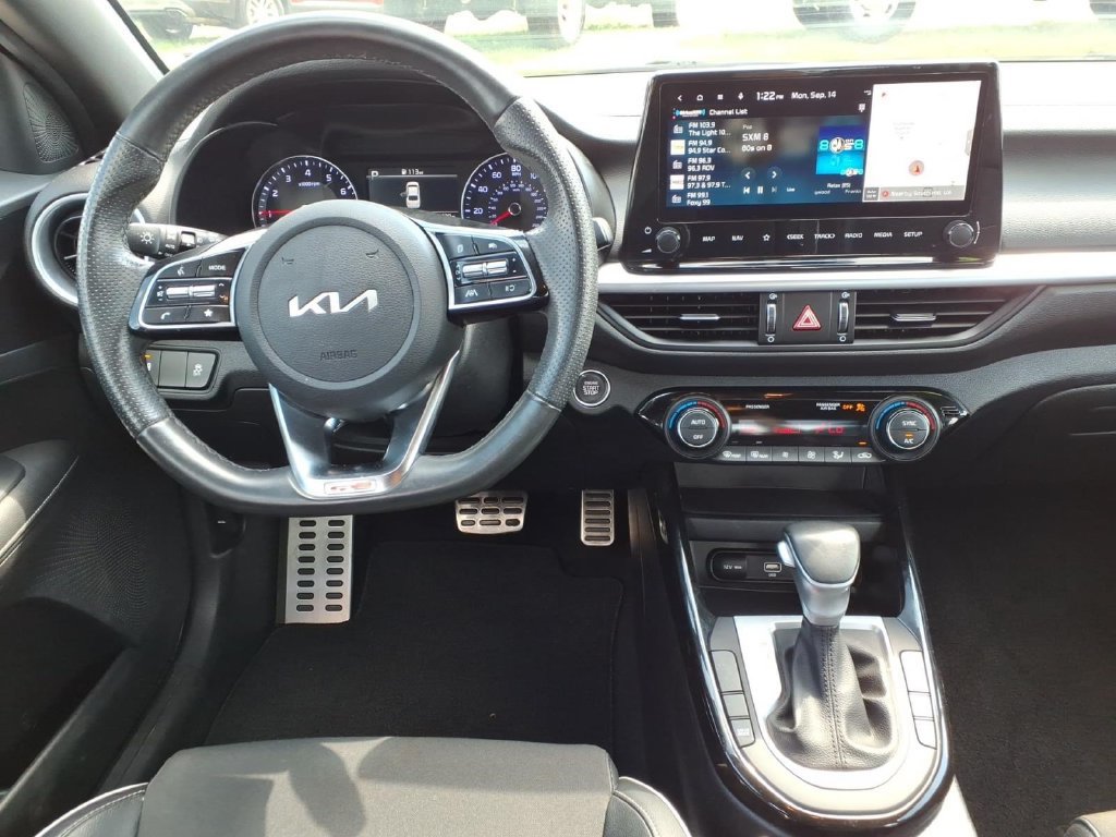 Used 2023 Kia Forte GT-Line FWD image 15