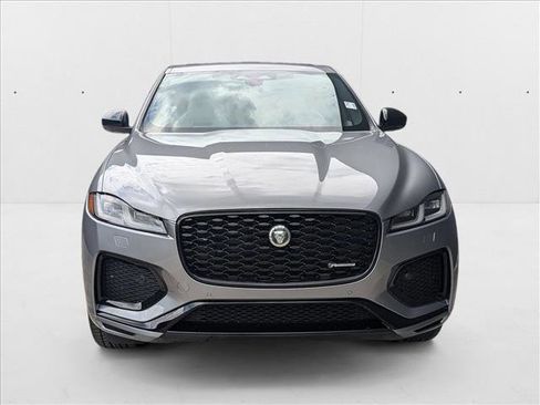 New 2025 Jaguar F-PACE R-Dynamic S image 4
