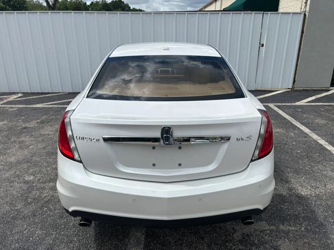 Used 2011 Lincoln MKS FWD image 5