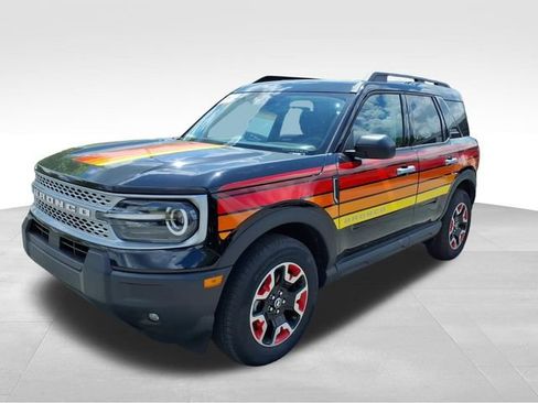 Used 2025 Ford Bronco Sport Free Wheeling w/ Convenience Package AWD/4WD image 2