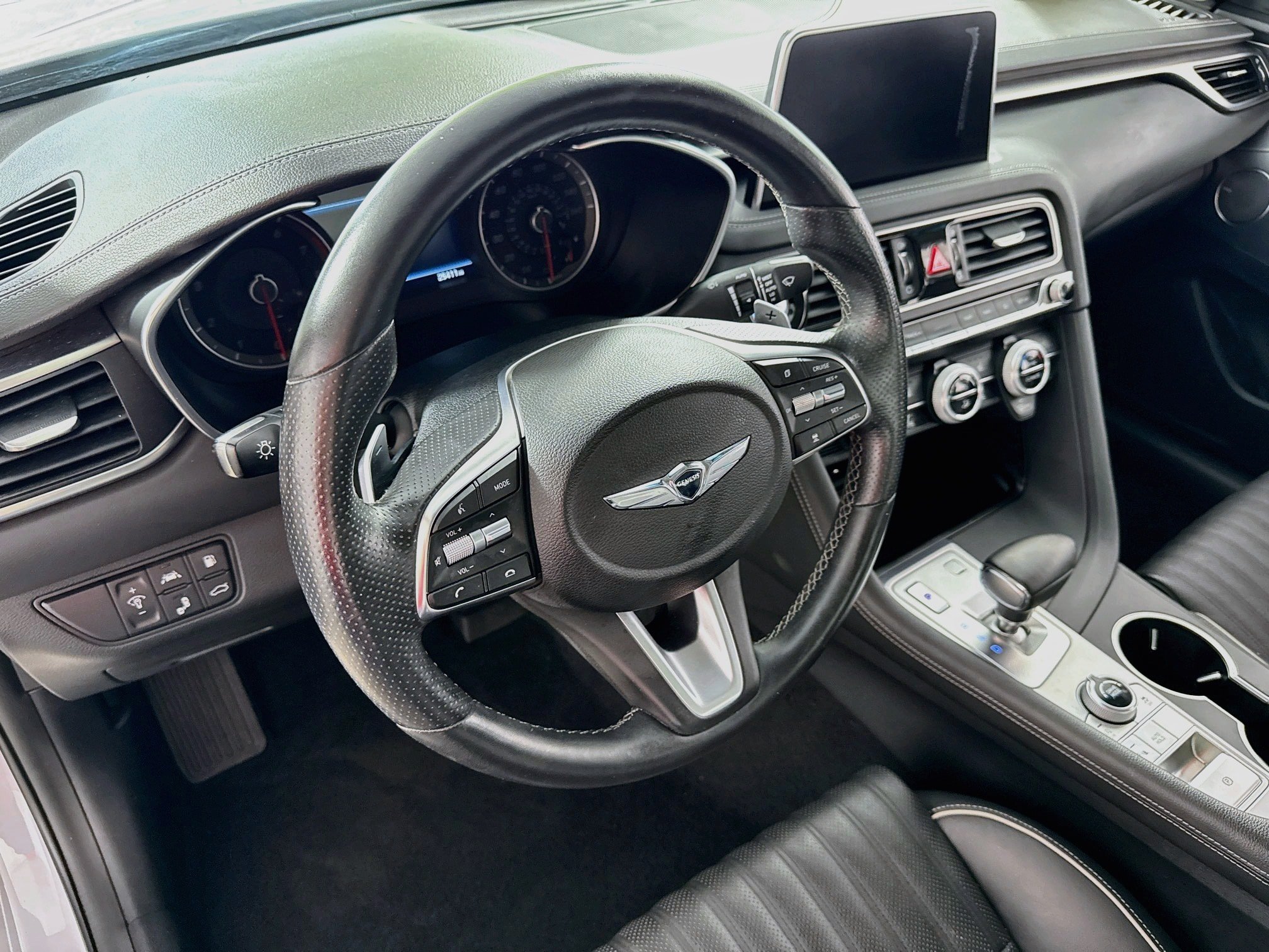 Used 2019 Genesis G70 2.0T Advanced w/ Elite Package AWD/4WD image 14