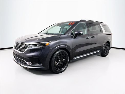 Used 2023 Kia Carnival SX Prestige image 3