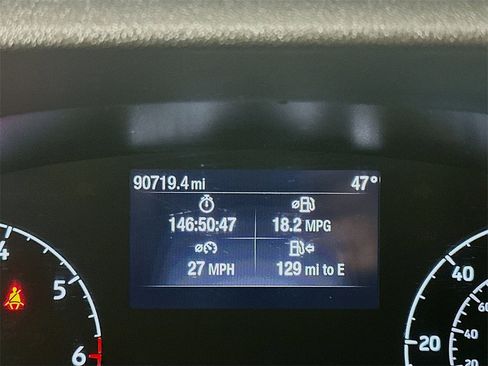 Used 2023 Ford Transit 350 XLT image 15