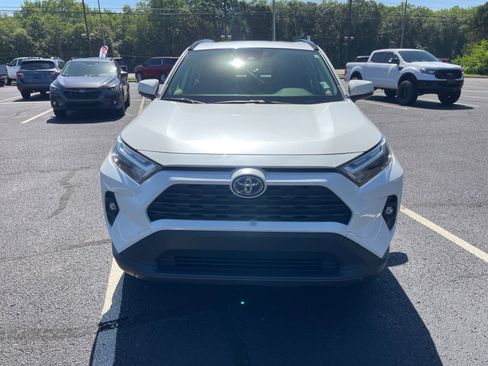 Used 2022 Toyota RAV4 XLE Premium AWD/4WD image 2