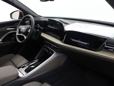 New 2025 Audi Q5 Prestige image 25