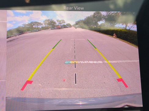 New 2025 Chrysler Pacifica Limited image 23