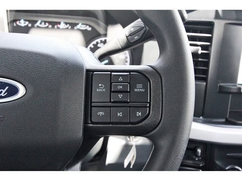 New 2025 Ford F550 2WD Regular Cab Super Duty w/ XLT Value Package image 14