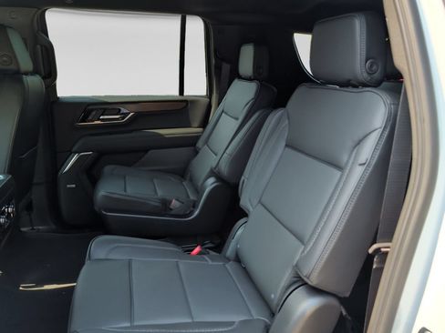 New 2026 GMC Yukon XL Denali AWD/4WD image 36