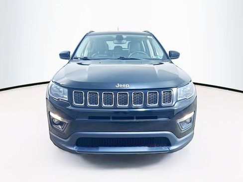 Used 2020 Jeep Compass Latitude w/ Cold Weather Group image 2