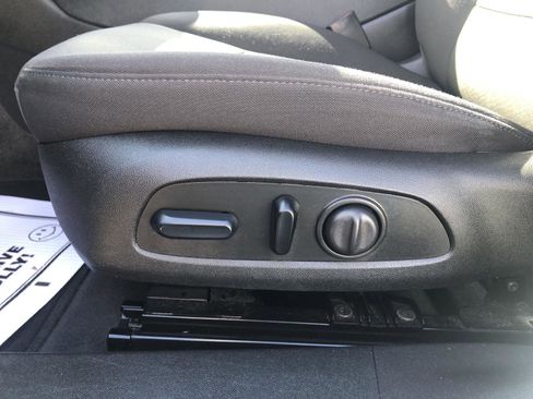 Used 2023 Chevrolet Malibu LT FWD image 23
