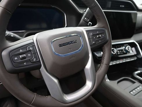 New 2026 GMC Sierra 2500 Denali w/ Denali Reserve Package image 12