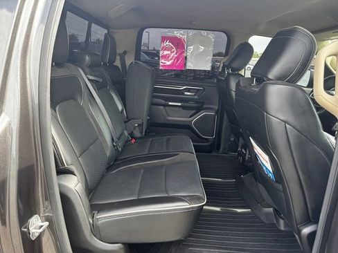 Used 2020 RAM 1500 Laramie AWD/4WD image 17