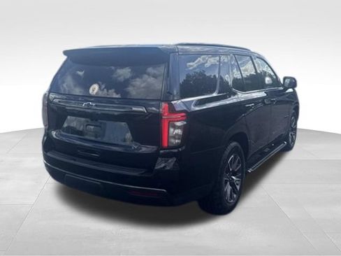 Used 2021 Chevrolet Tahoe Z71 w/ Z71 Off-Road Package AWD/4WD image 5