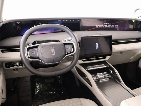 New 2026 Lincoln Nautilus Reserve w/ Jet Appearance Package image 2