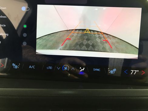 New 2026 Chevrolet Traverse LT w/ Driver Confidence Package image 45