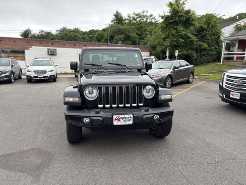 Used 2021 Jeep Gladiator Overland w/ Popular Equipment Package image 7