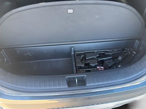 Used 2019 Hyundai Santa Fe SEL image 18