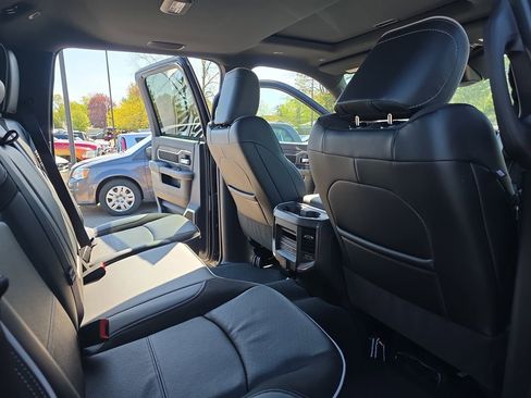 New 2026 RAM 2500 Laramie AWD/4WD image 11