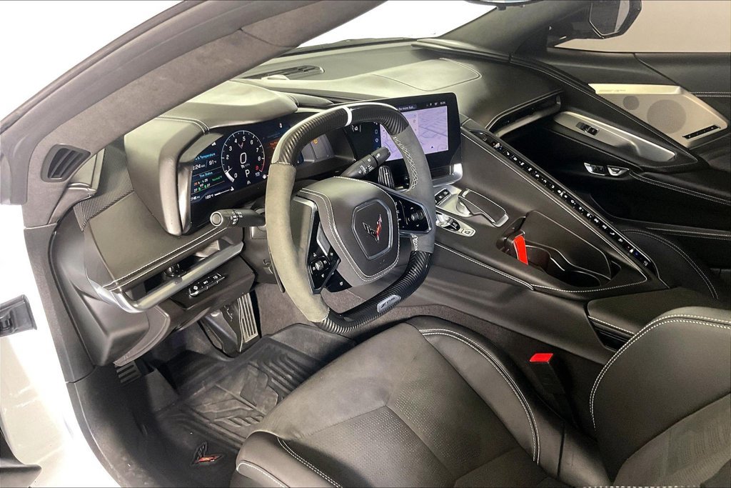 Used 2025 Chevrolet Corvette Z06 w/ Battery Protection Package RWD image 15